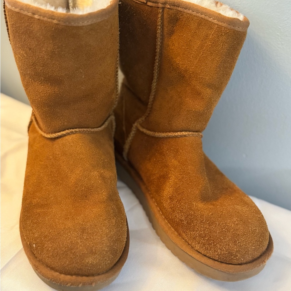 Koolaburra Tan Winter Boots